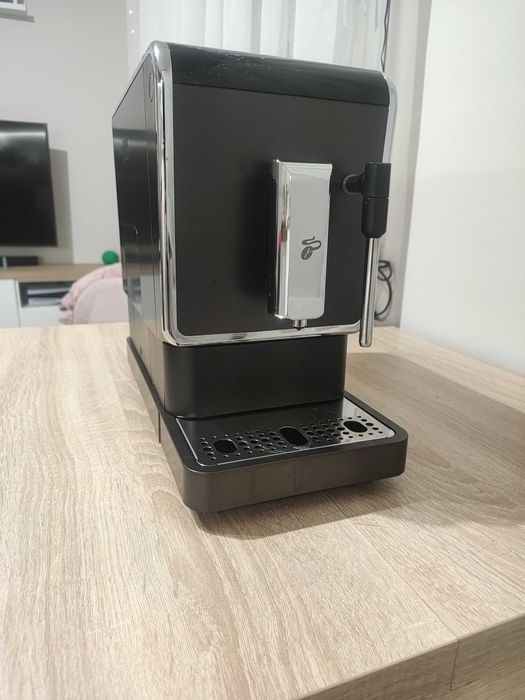 Ekspres Tchibo Esperto Latte