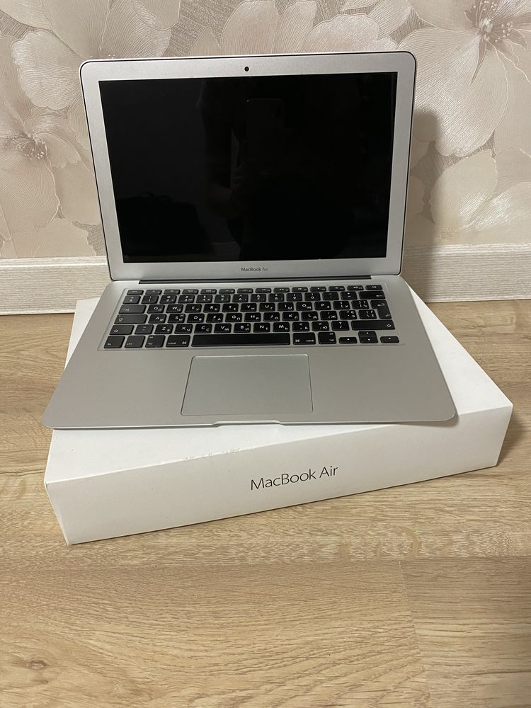 Терміново! MacBook Air 13” 2015/2017 року 8/128гб