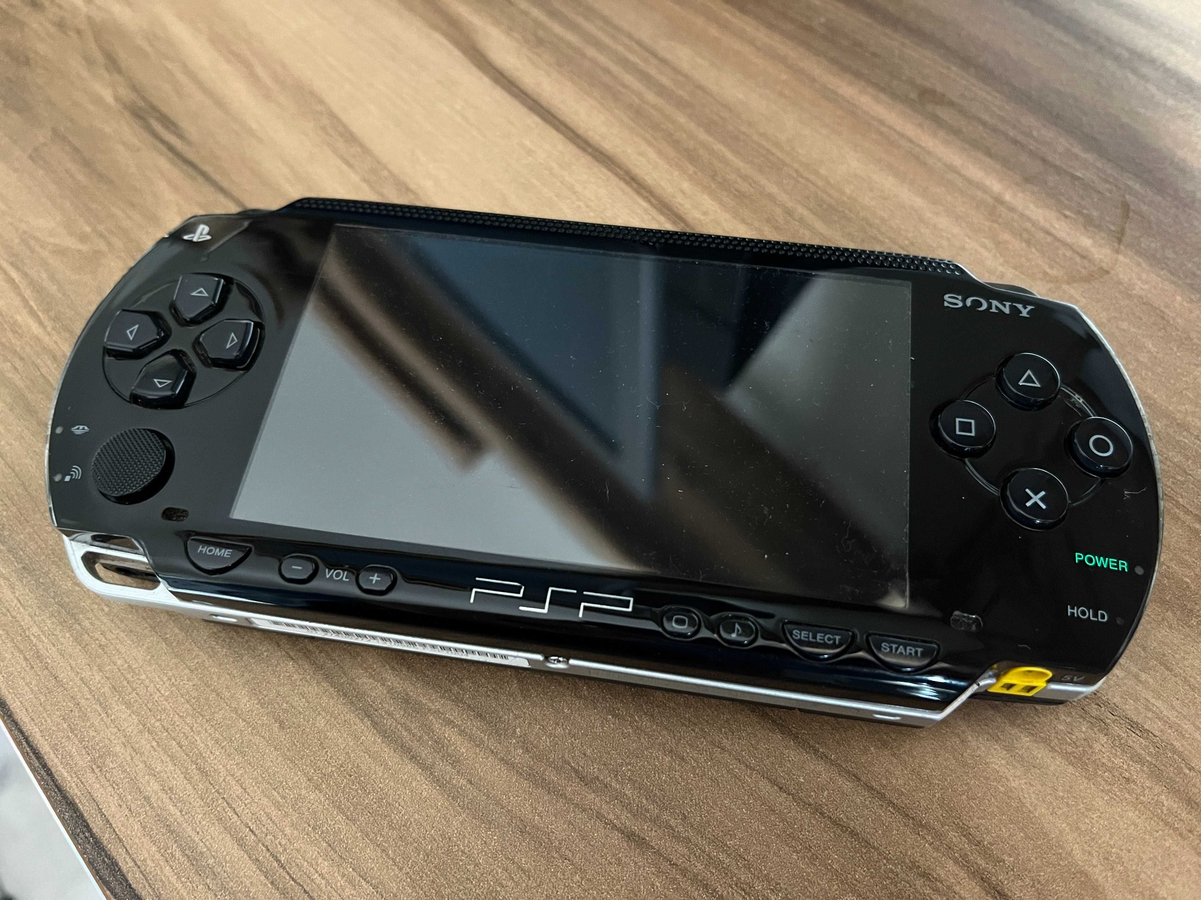 PSP Portátil + 9 Jogos