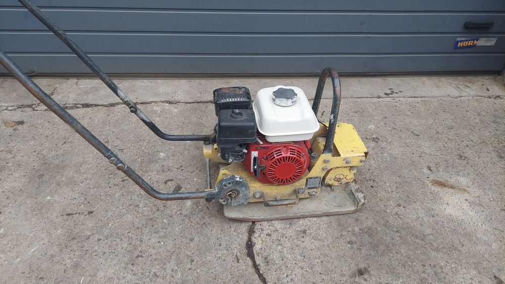 Zageszczarka Bomag silnik Honda