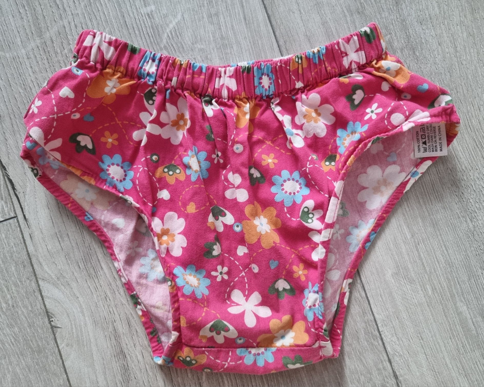 Zestaw spodenek na lato r. 80