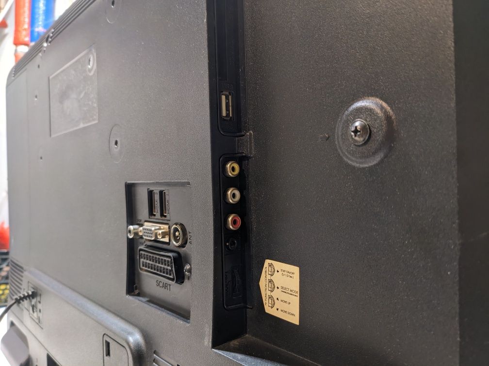 Telewizor TV Hyundai 32 cale HDready DLH32127MP4CR + pilot