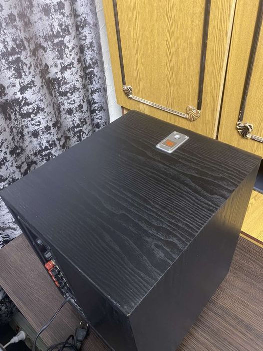 Сабвуфер JBL Northridge E Series E150P/230