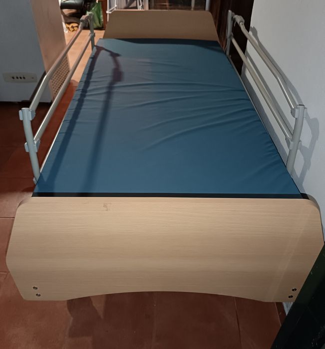 Cama elétrica articulada altura regulável