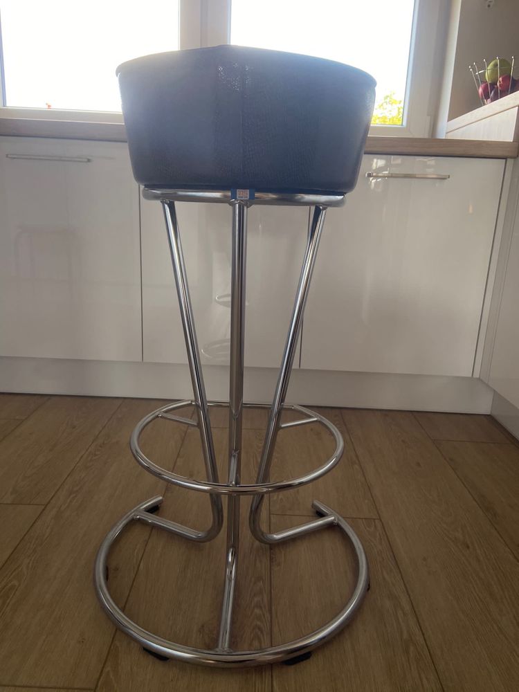 Hoker, Taboret Pinakolada