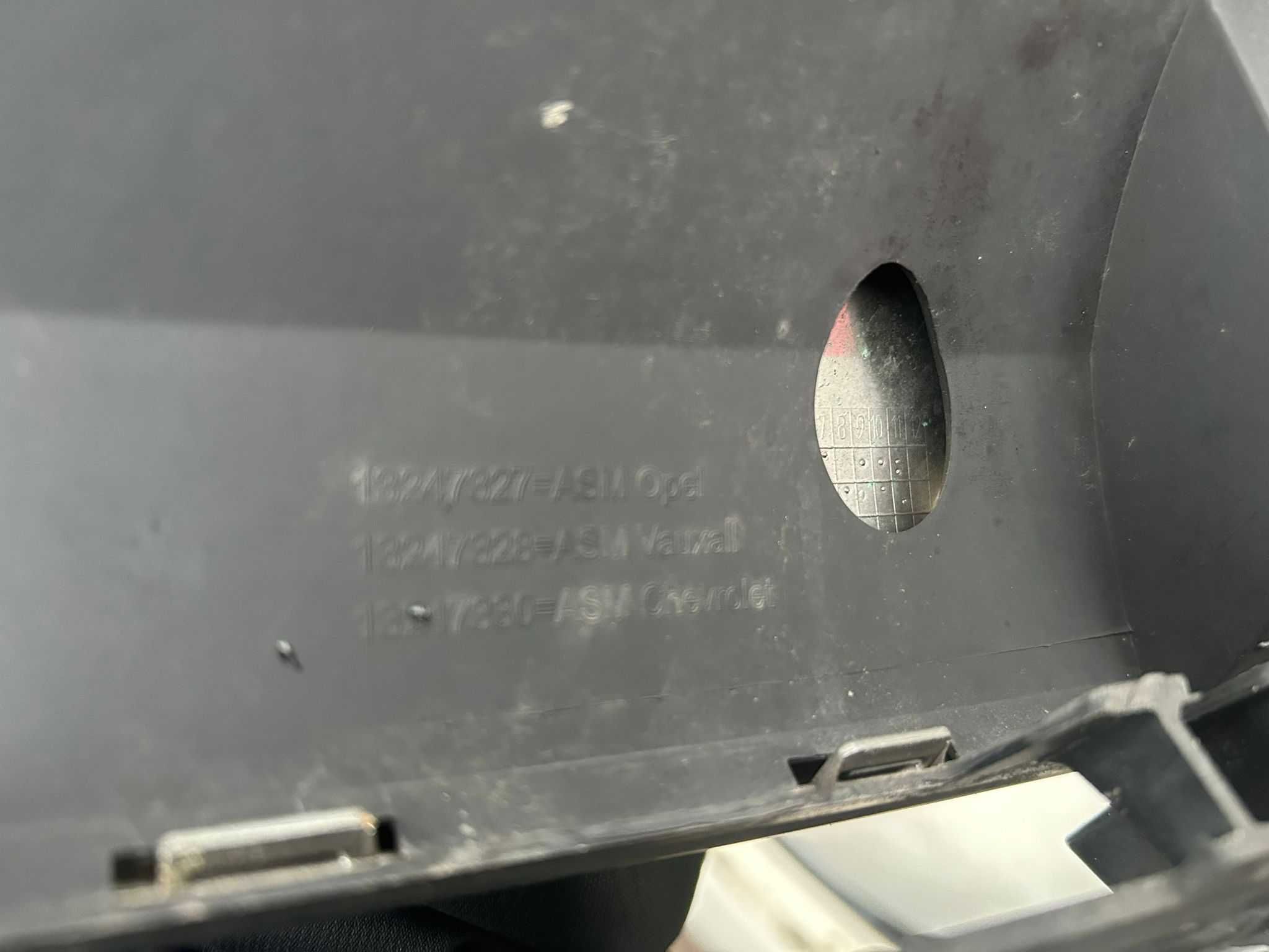 Grill atrapa OPEL ZAFIRA B LIVT LIFT stan bdb