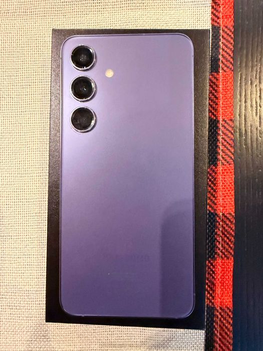 Samsung Galaxy S24 256GB Cobalt Violet в ідеальному стані