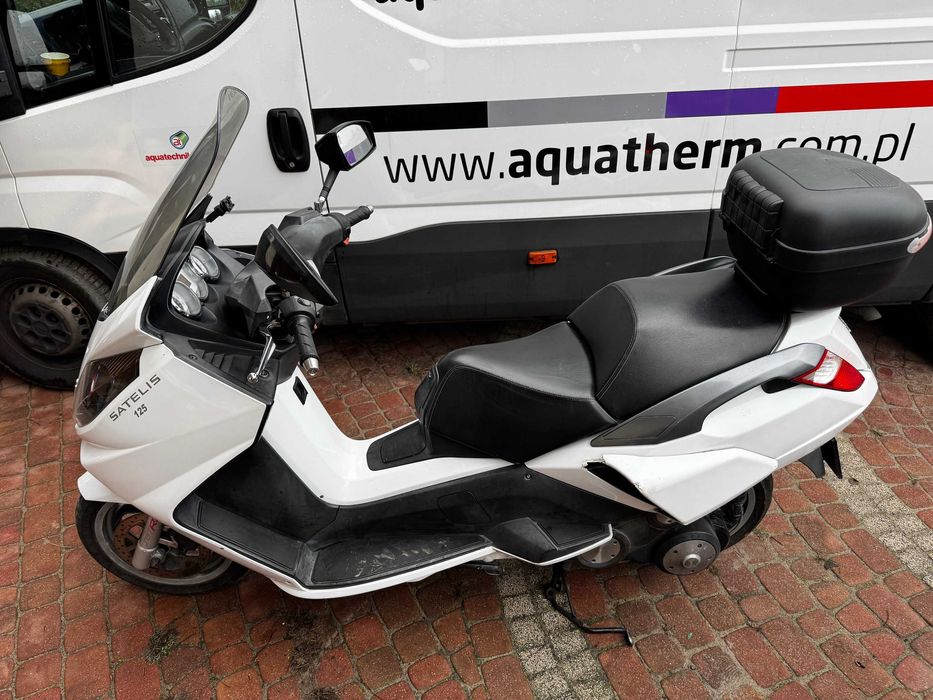 Peugeot satelis 125 compresor