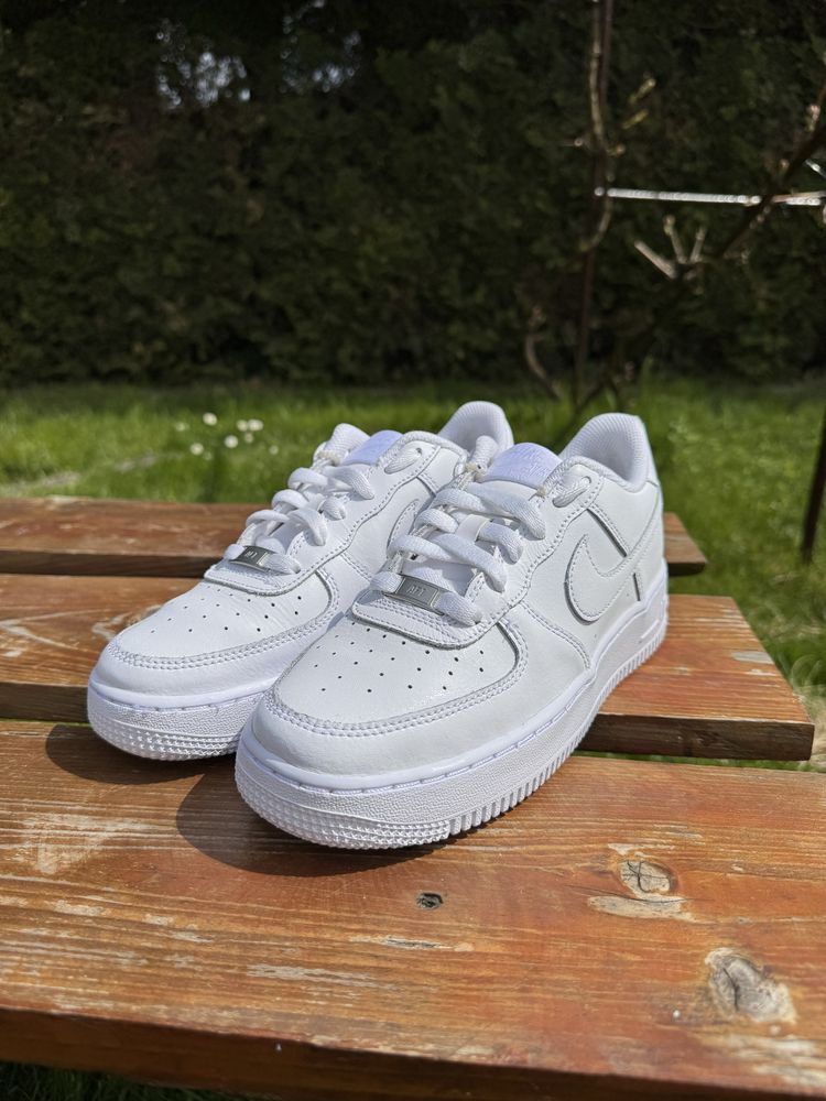 Nike Air Force 1 All White 38.5
