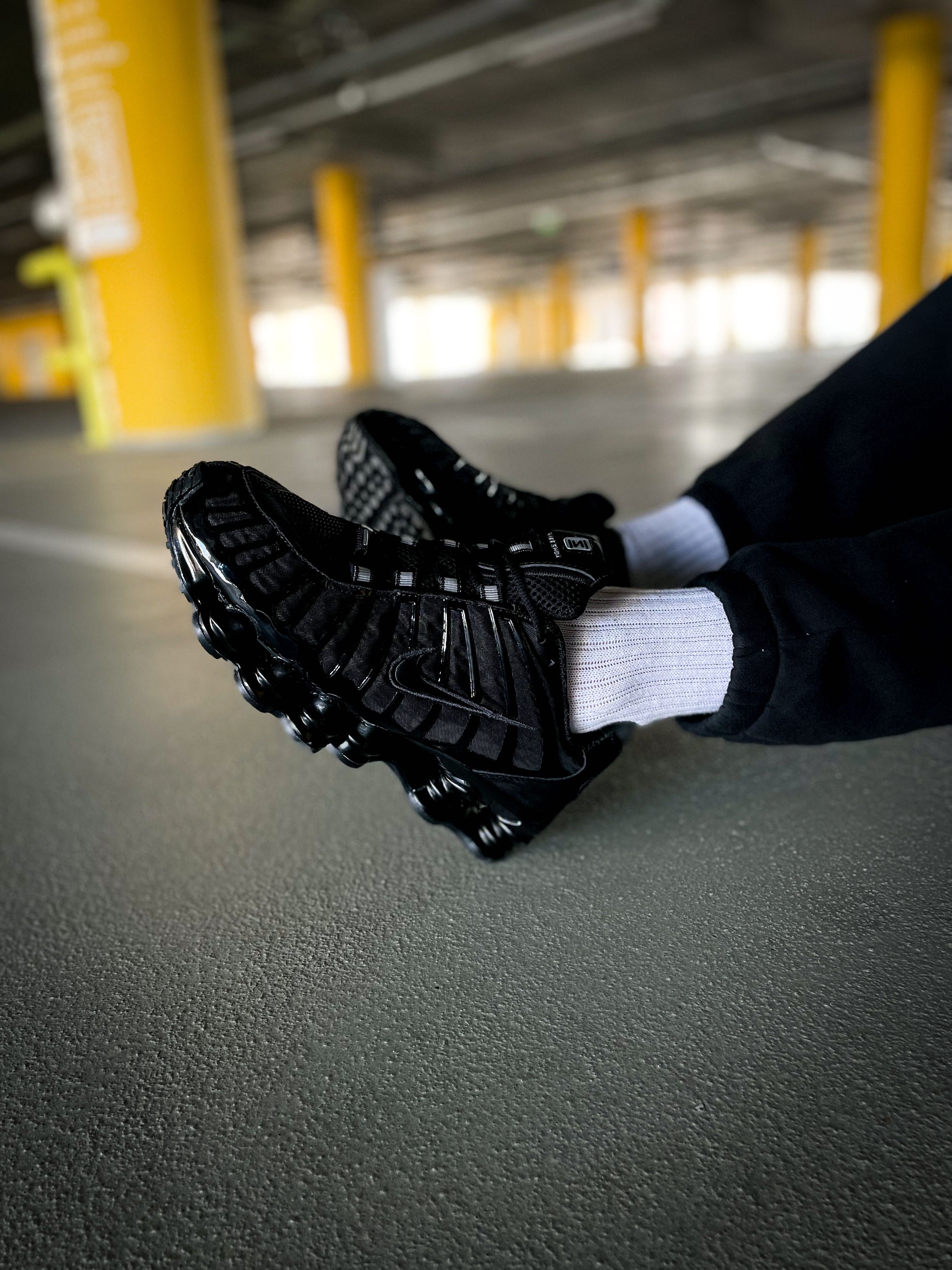 Мужские кроссовки Nike Shox TL 'Triple Black" Размеры 41-45