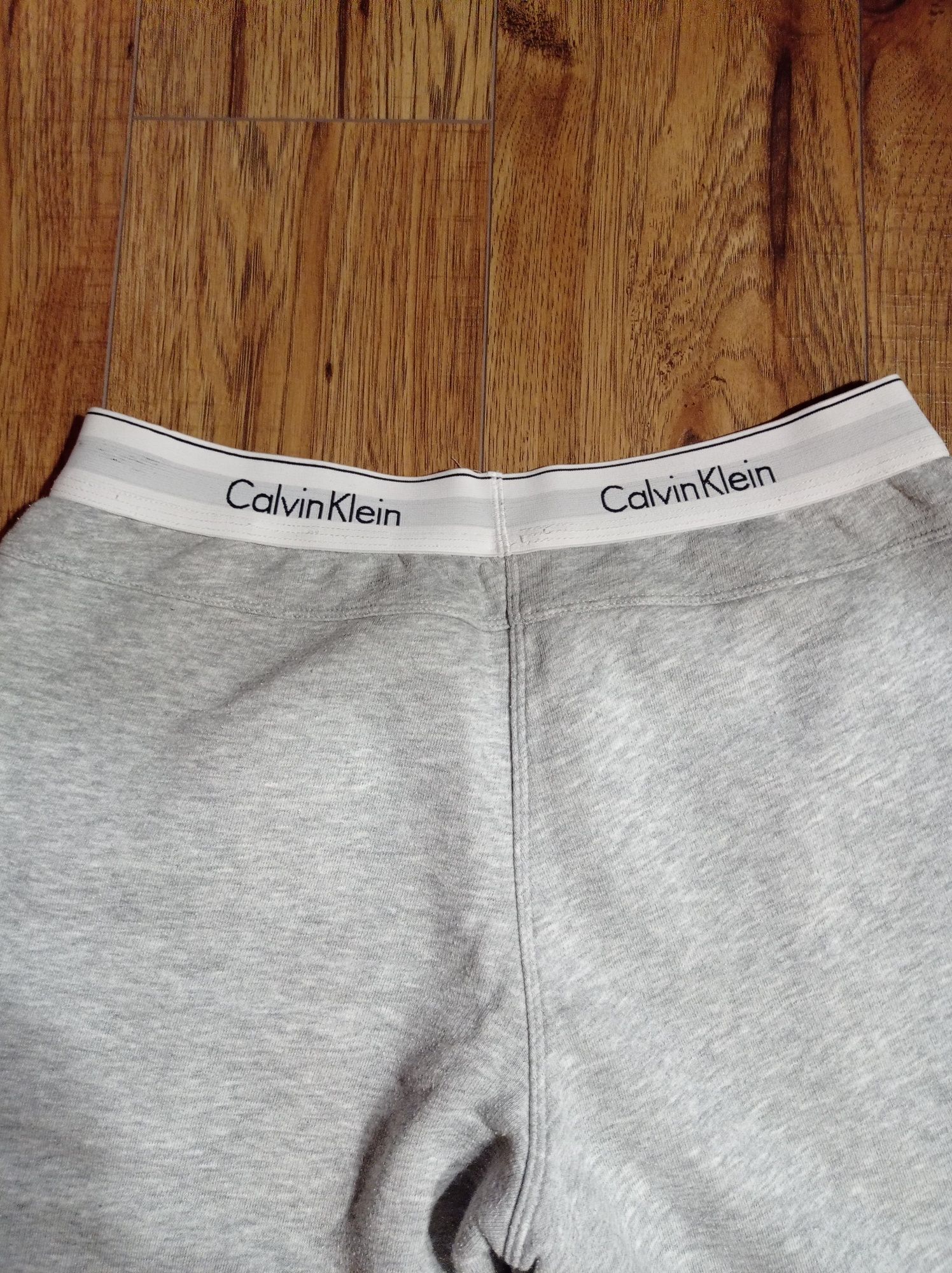 Spodnie dresowe Calvin Klein