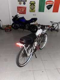 Bicicleta bina/motorizada/bicicleta a motor 100cc 2 tempos (aceito trocas)