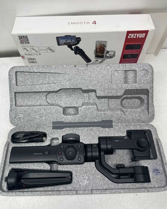 Стабилизатор Zhiyun Smooth 4 Стедикам для смартфонов