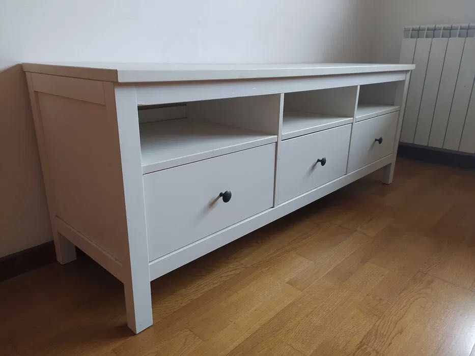 Hemnes Ikea, móvel de TV, velatura branca, 148x47x57, pinho maciço