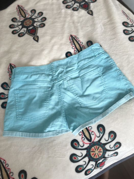 Błekitne szorty