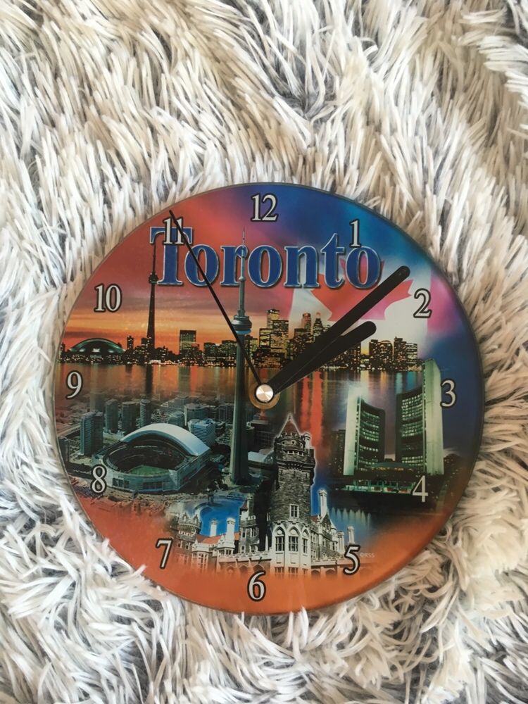 zegar szklany Toronto
