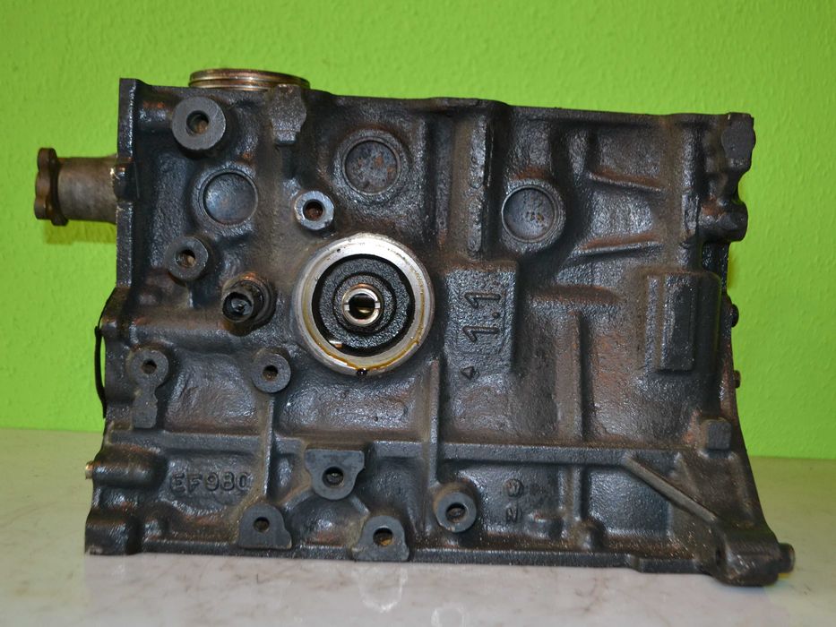 Blok silnika tłoki korbowody  KIA Picanto 1.1i  G4HD