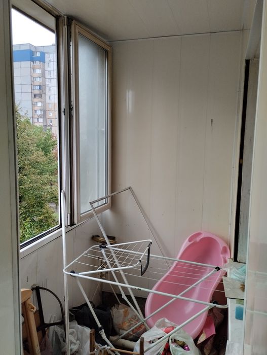 3-я   3/9 Автономка Аваль банк Возле АТБ, напротив  ост.Молодежная