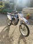 Malcor xzf 250 com starter eletrico. Poucas horas boa para iniciante