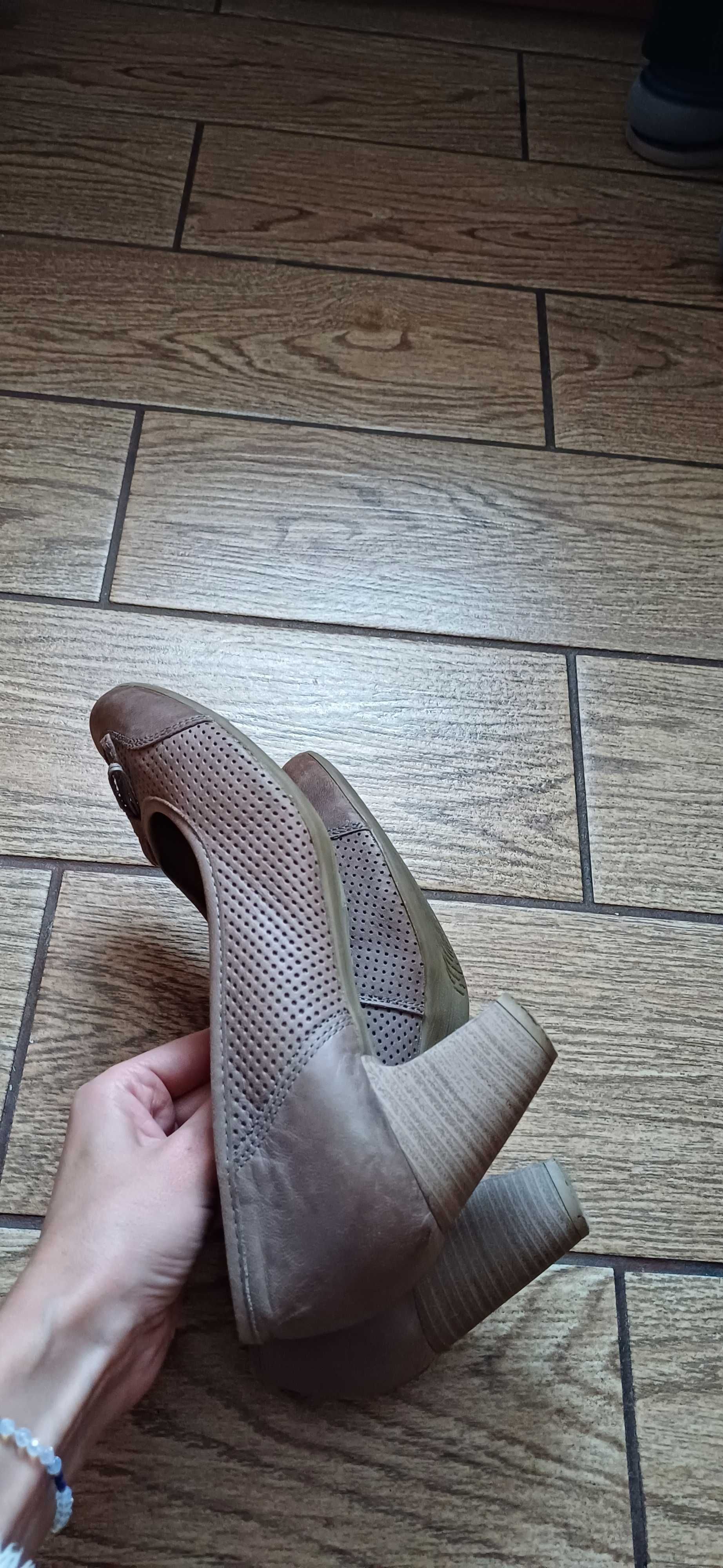 Skórzane czółenka Lasocki# buty na obcasie r. 39