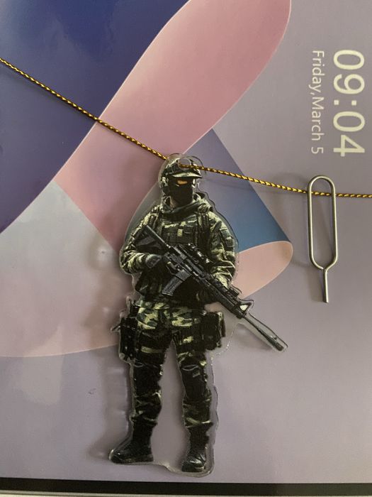 Брелок на зеркало заднего вида в атомобиль.