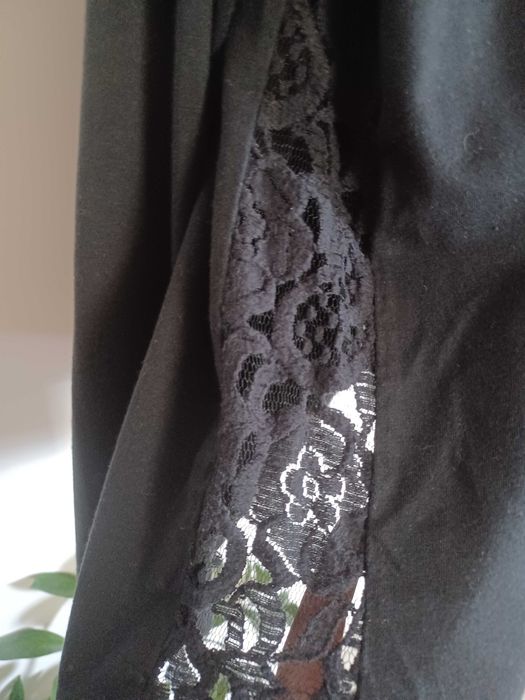 Czarna bluzka, zdobienie, krysztalki, koronka, wymiary 40,42,L, XL