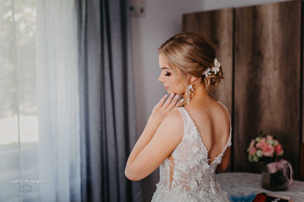 Suknia ślubna śmietankowa brokat kwiaty 3D rozmiar S/M