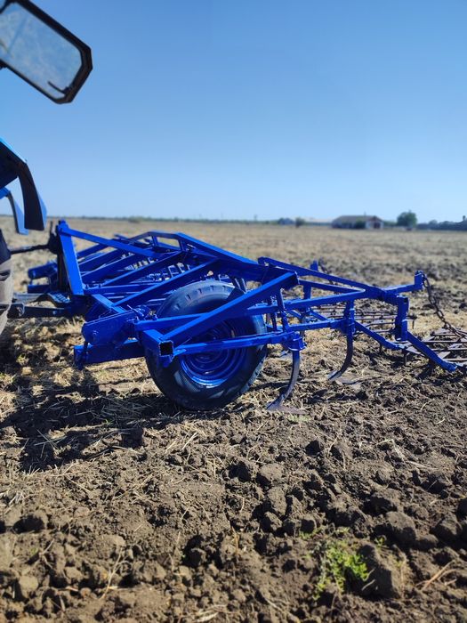 Продаю навісний культиватор