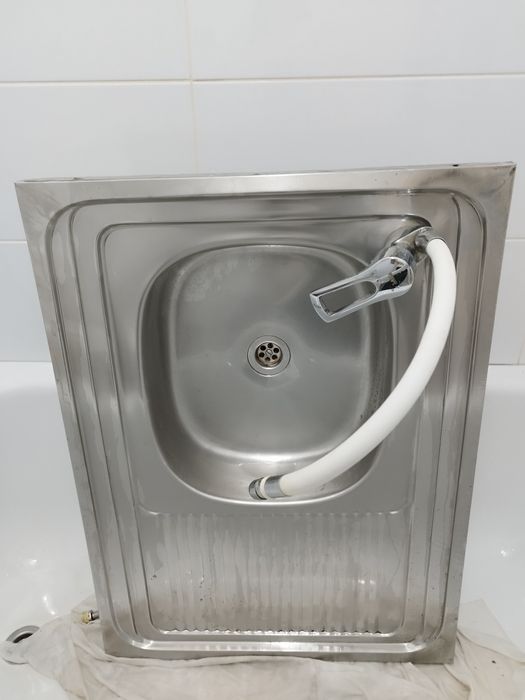 Кухонна накладна мийка 60/80