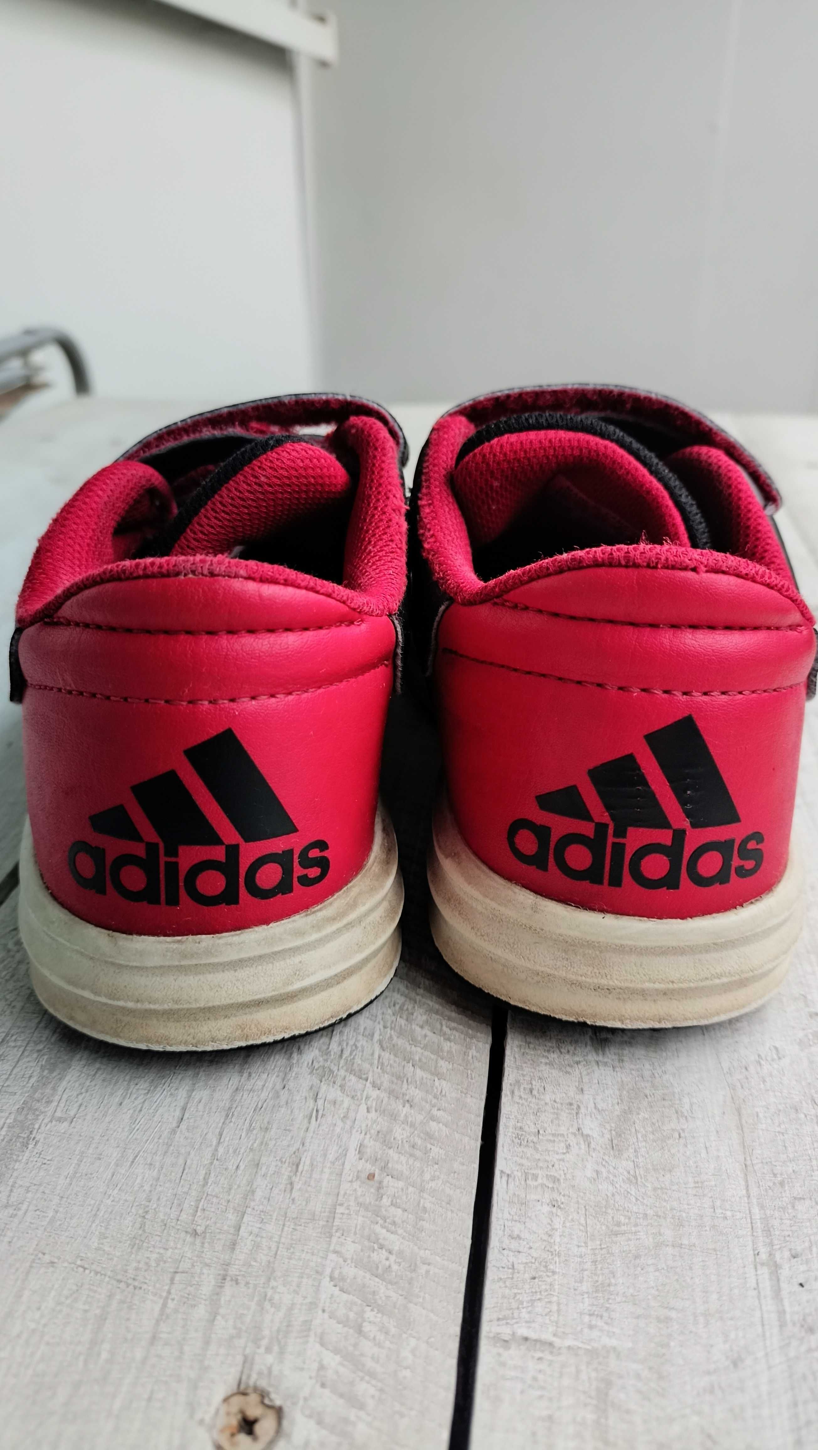 Buty sportowe na rzepy Adidas rozmiar 31