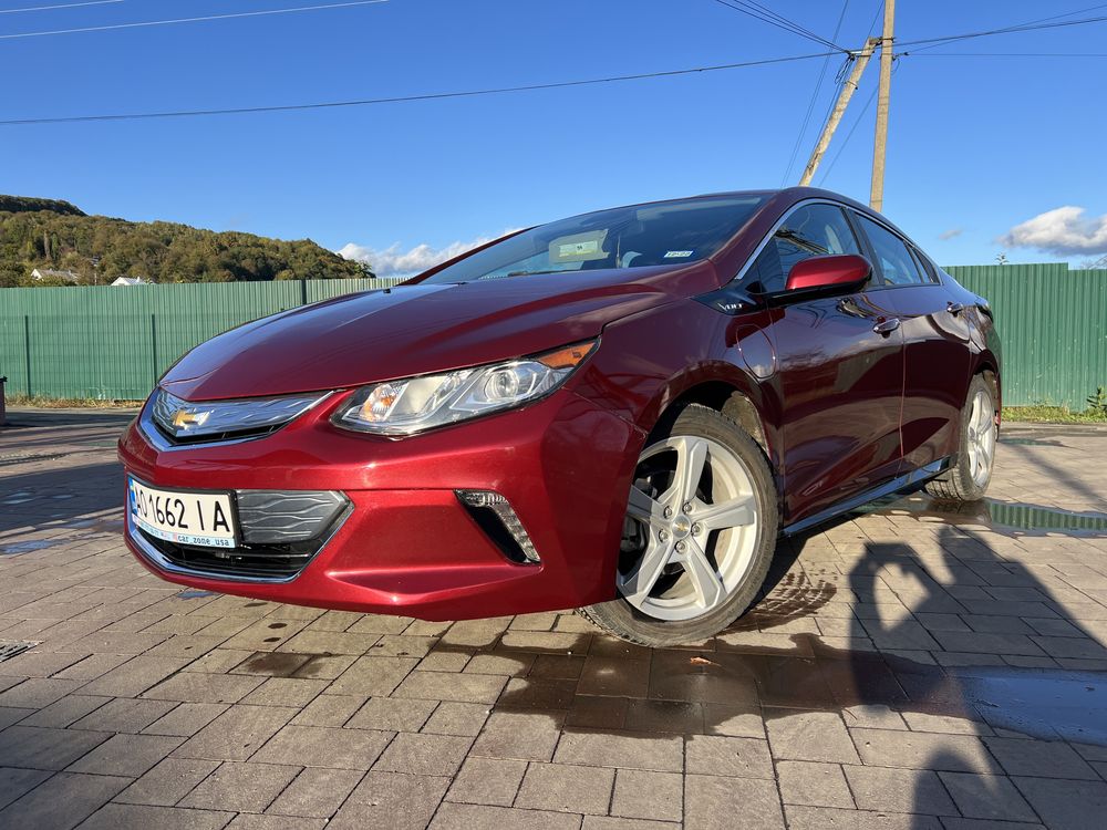 Chevrolet Volt 2 Гібрид Запас ходу 100км