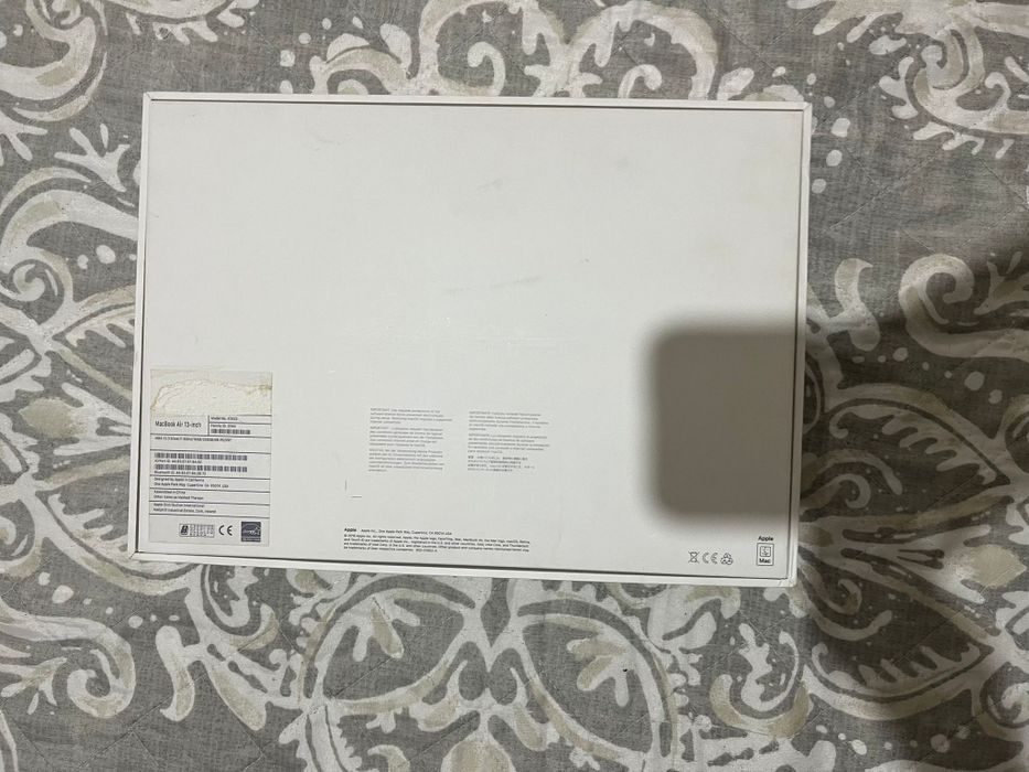 MacBook Air M1 8GB de RAM e 256GB  SSD
Descrição - Portátil App