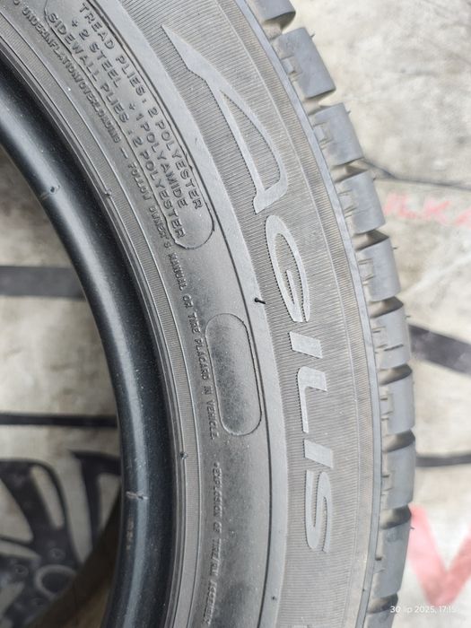 215/60r17c 109T Michelin Agilis