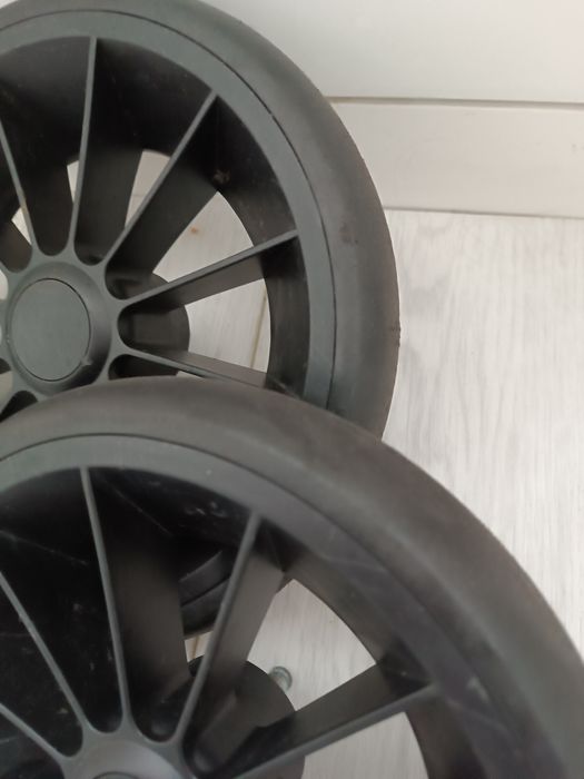 Koła  opony do wózka Lionelo Zoey