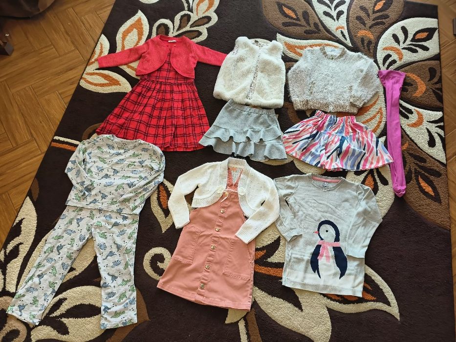 Paka ubranek do przedszkola rozmiar 116 Sukienka świąteczna ..