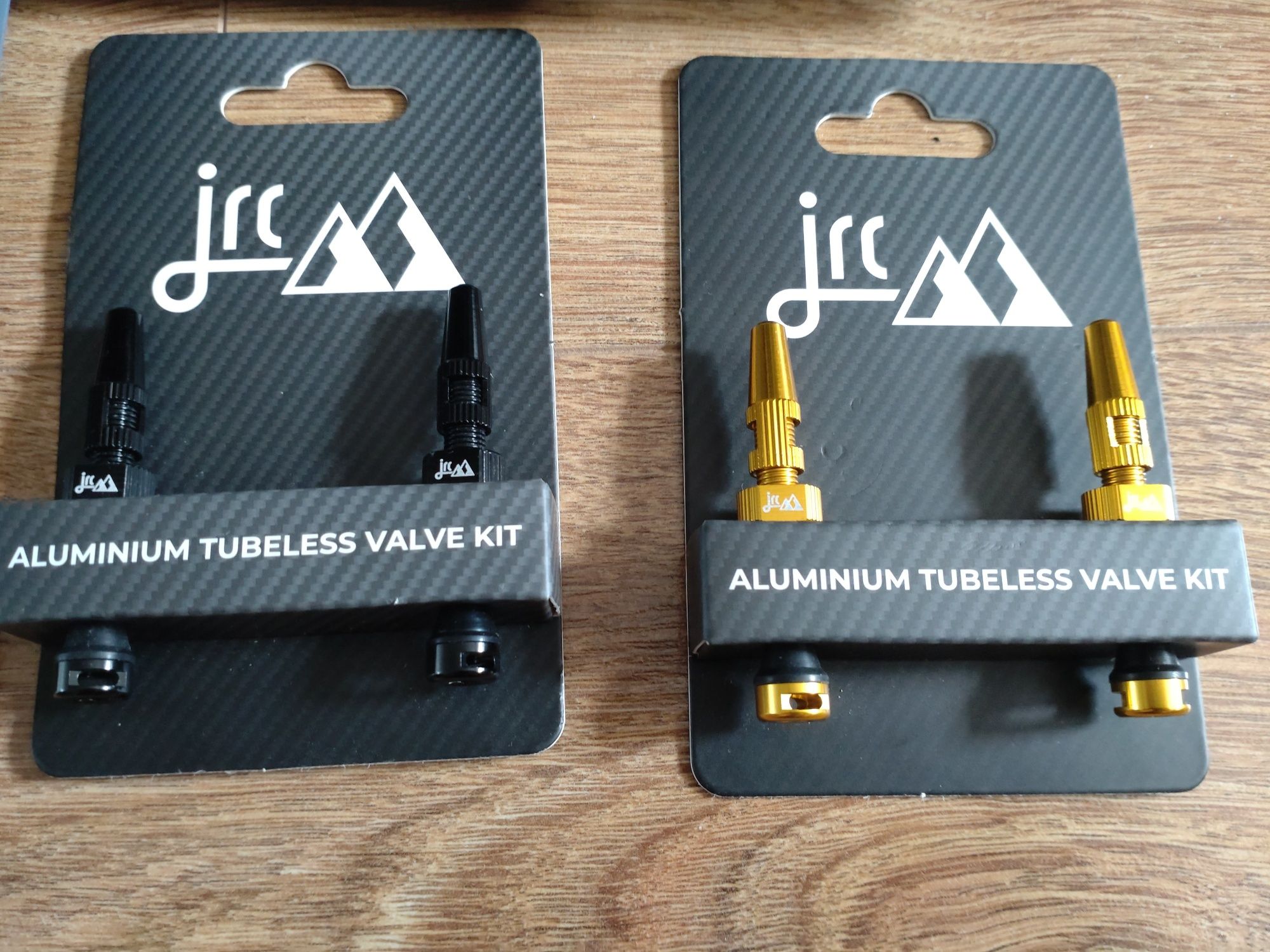 JRC Components uchwyt Garmin, zębatki, zaworki i zaślepki