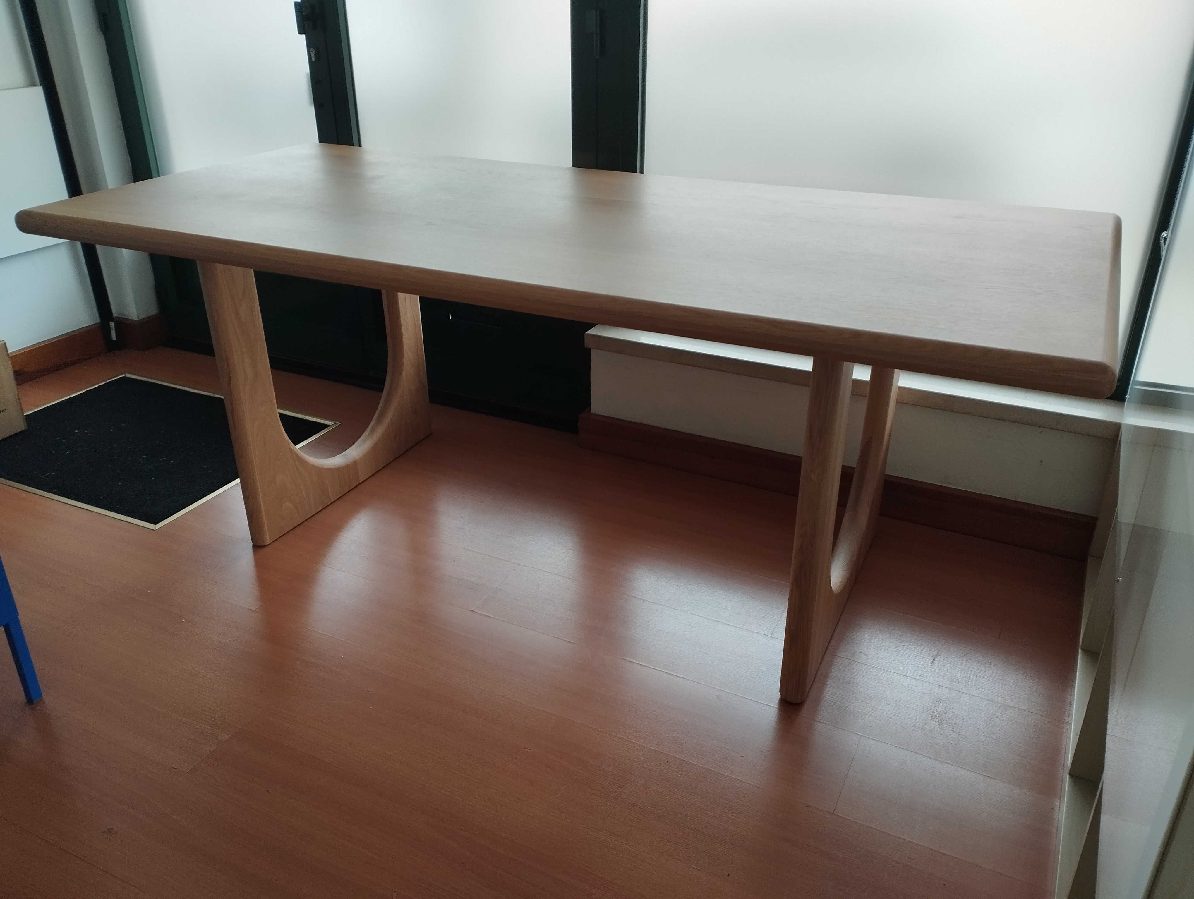 Mesa em carvalho maciço La Redoute, 6/8 pessoas (NOVA, NUNCA USADA)