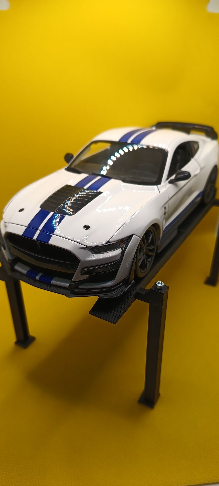 Podnośnik warsztatowy w skali 1:18