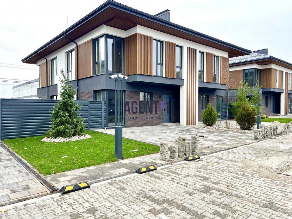 Квадрекс в збудованому котеджному містечку, Петропавлівська Борщагівка