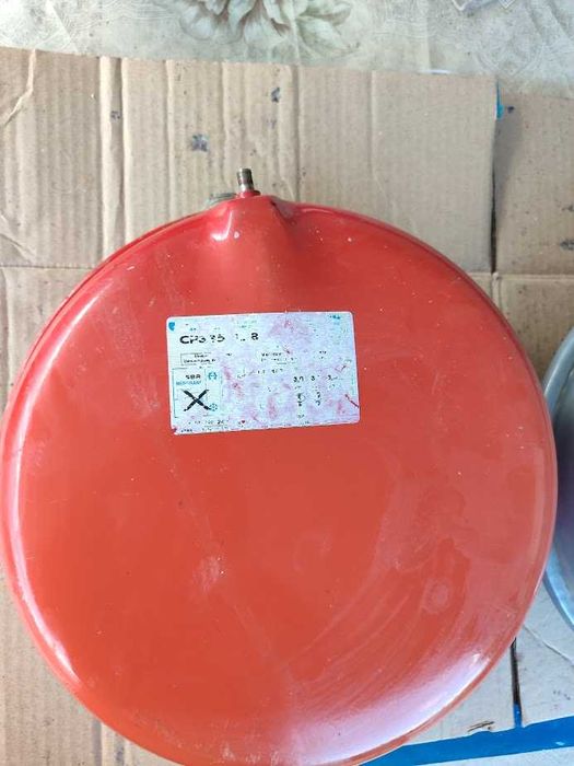 Розширювальний бак