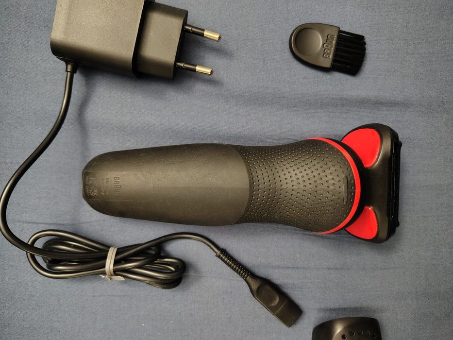 Golarka foliowa BRAUN 51-R1200s RED