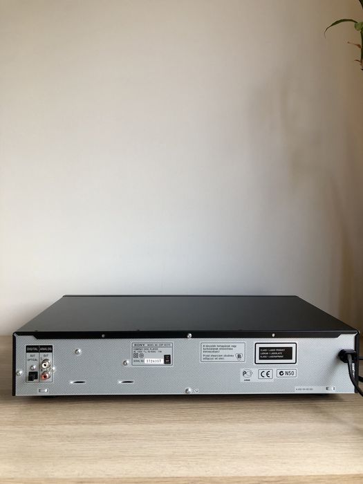 Leitor CDs Sony CDP XE270