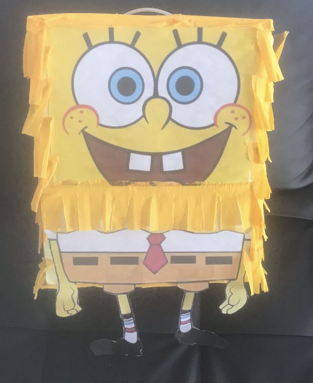 Pinhata em 3D feito a mão personalizada