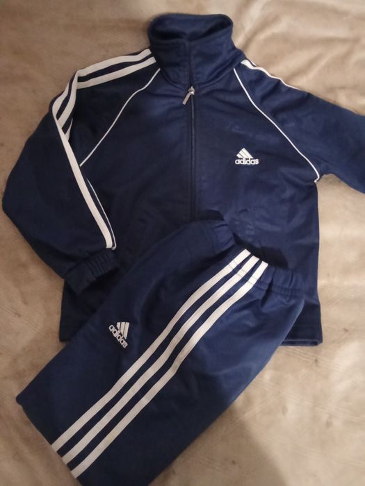 Продаю спорт.костюм на зріст 140_146