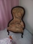 Cadeira de quarto, estilo senhorinha.