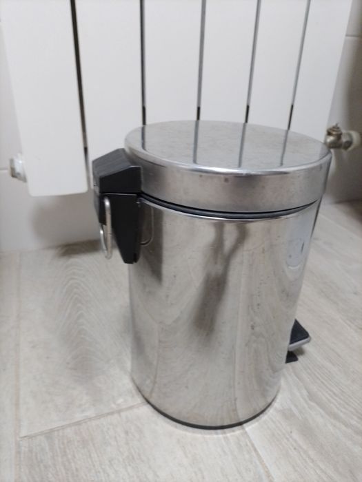 Ведро для мусора