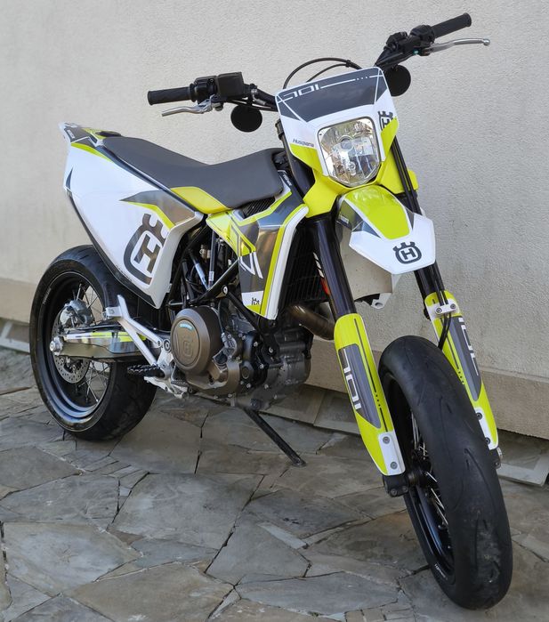 Husqvarna 701  (2023) SUPER MOTO (KTM690,GAS GAS700)