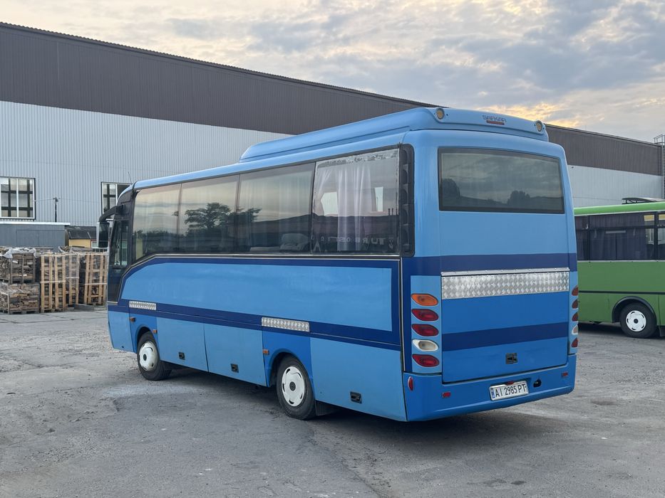 Isuzu Turkuaz туристичний автобус