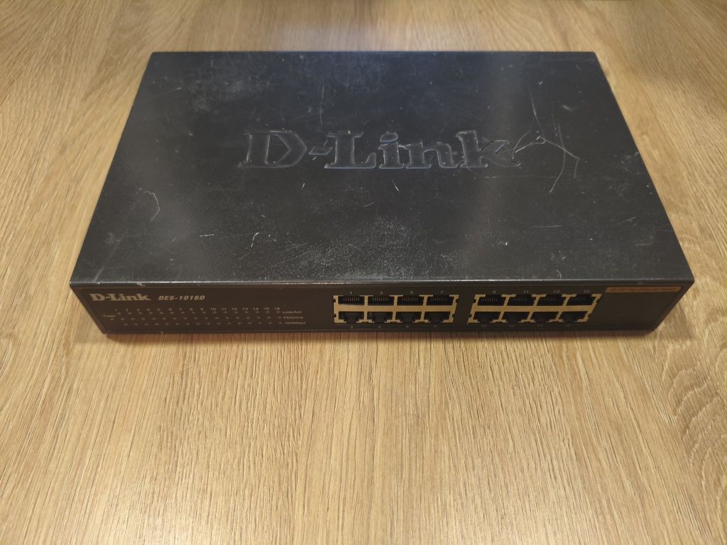 Комутатор D-Link DES-1016D