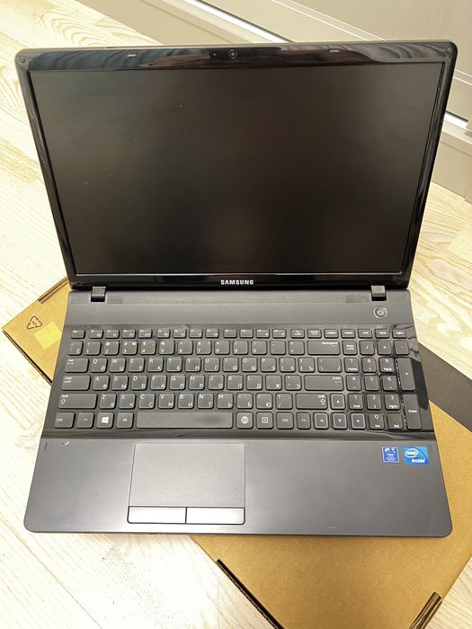 Ноутбук Samsung NP300E5Х